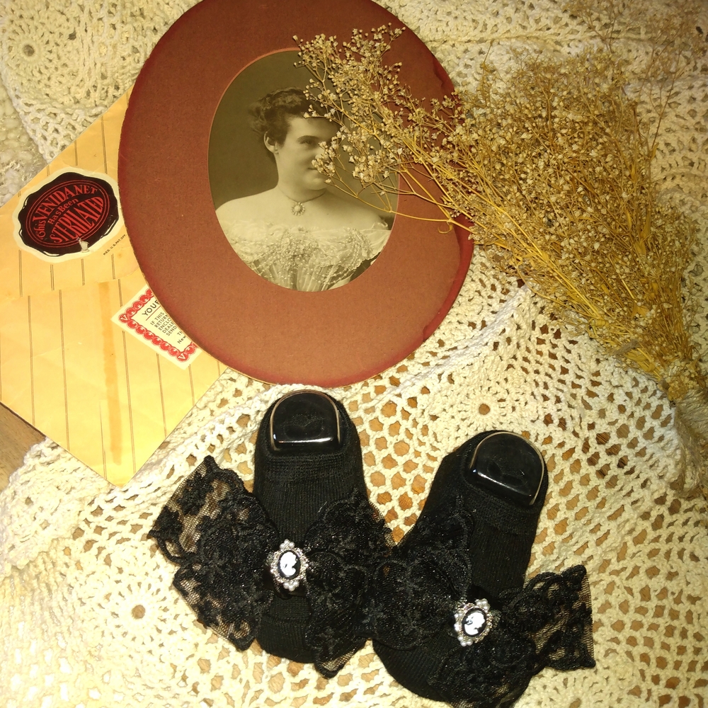 Charming Black Lace Kids Socks Slippers With Cameo